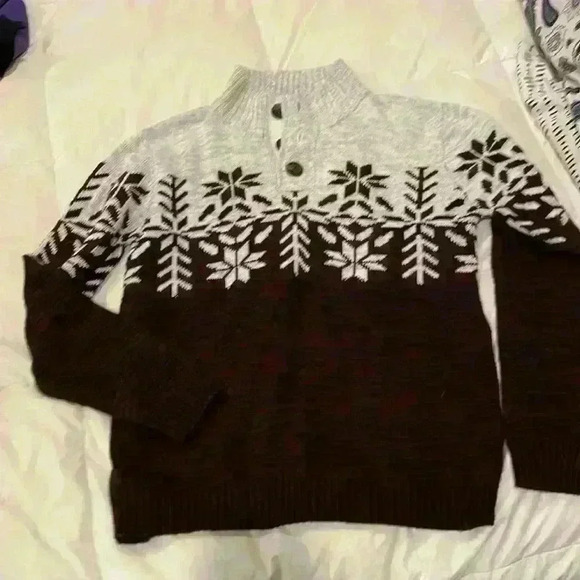 Amongst Others snowflake sweater size L - Picture 1 of 5